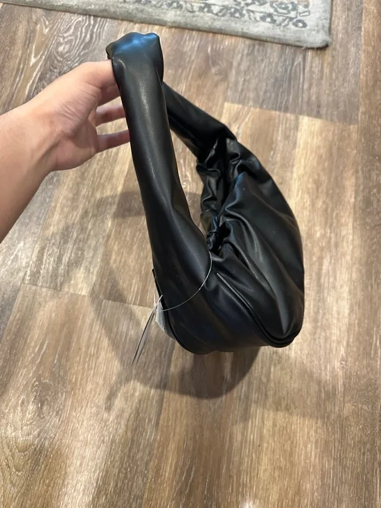 Topshop Black Ruched Crescent Shoulder Bag - Picture 3 of 3